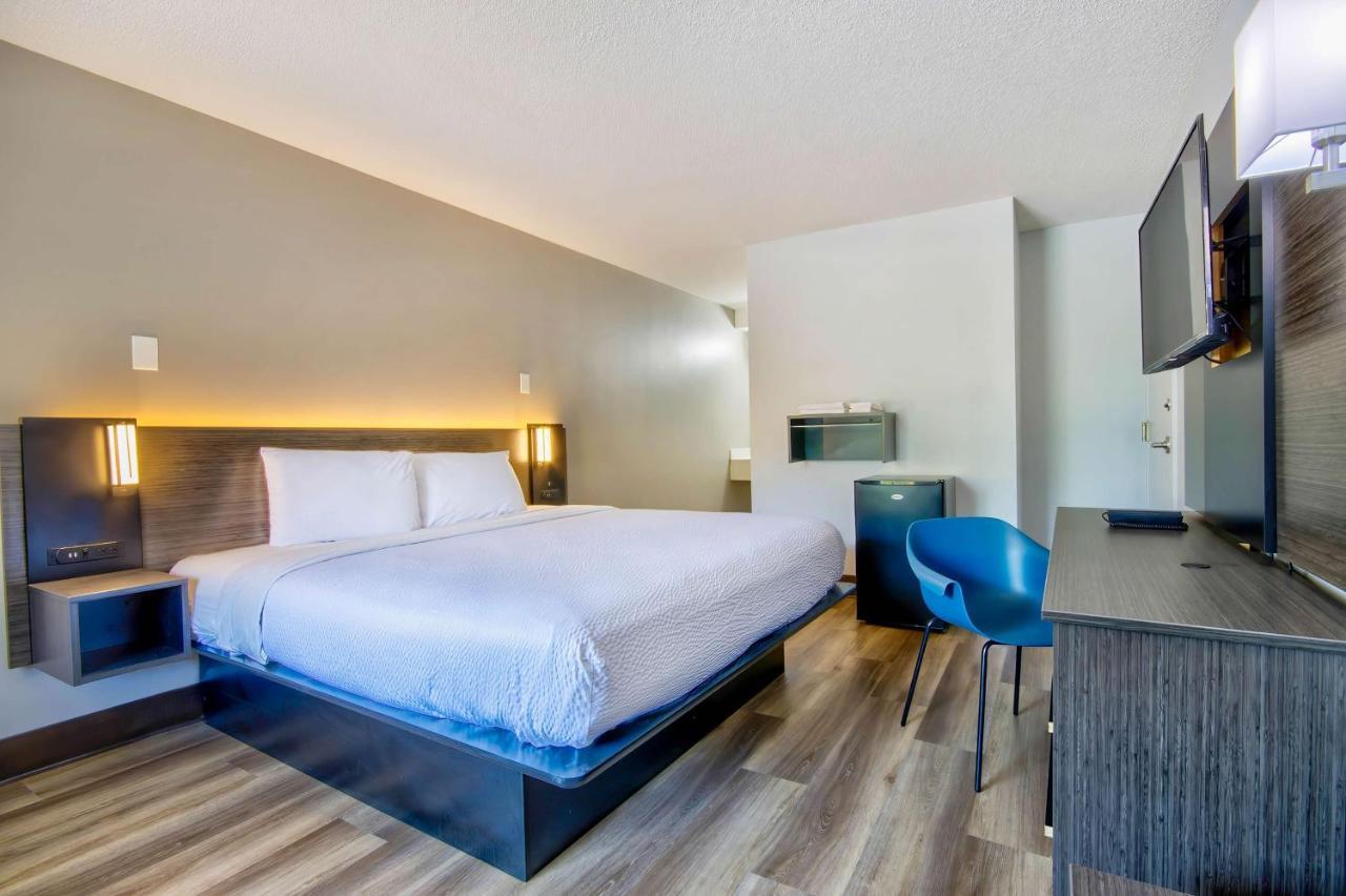 Motel 6 Jeffersonville, In المظهر الخارجي الصورة
